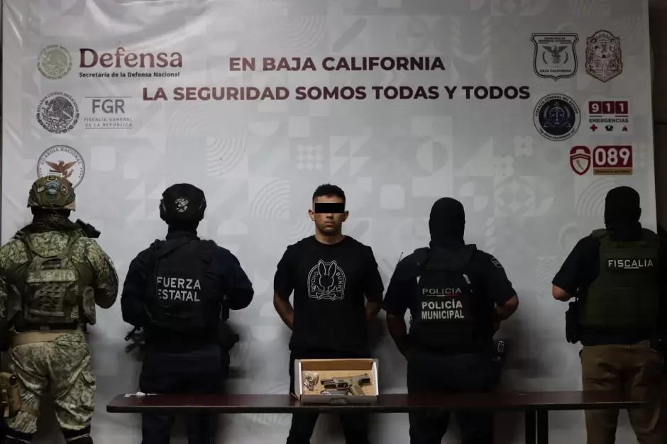 Detienen en Mexicali a "El Mueco" con arma de fuego y orden de aprehensin