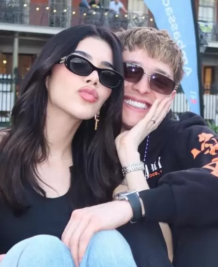 Kenia Os y Peso Pluma