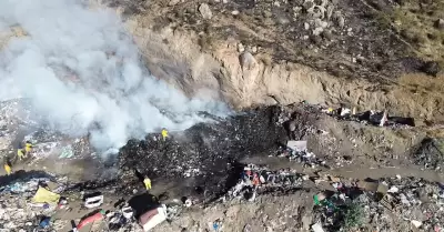 Incendio en centro de transferencia de la colonia Guajardo