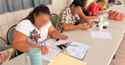 Taller "Construye tu modelo de negocio" a personas desplazadas