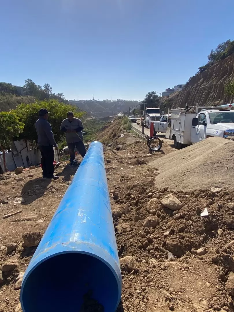 Atienden fuga de agua potable en acueducto Herrera-La Misin