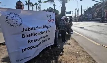 Maestros interinos de la CNTE en BC denuncian que siguen sin recibir su salario