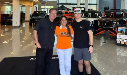 Visita alcaldesa Claudia Agatn empresa SPEED UTV