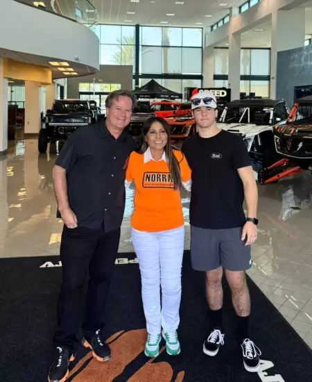 Visita alcaldesa Claudia Agatn empresa SPEED UTV