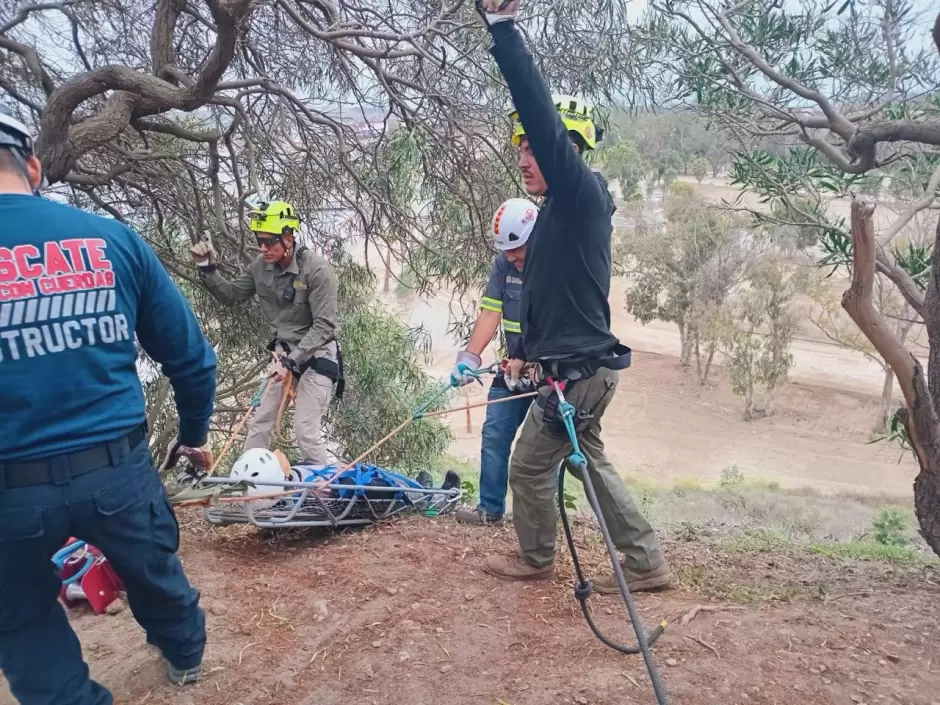 Curso de rescate con cuerdas