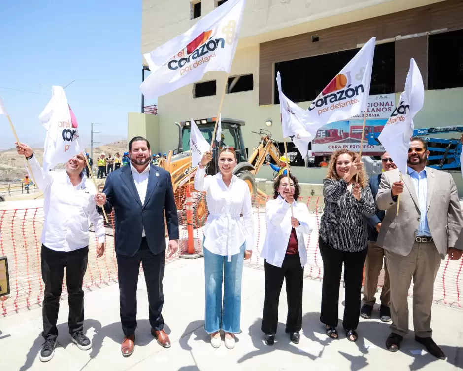Obra de la Universidad Nacional Rosario Castellanos en Tijuana