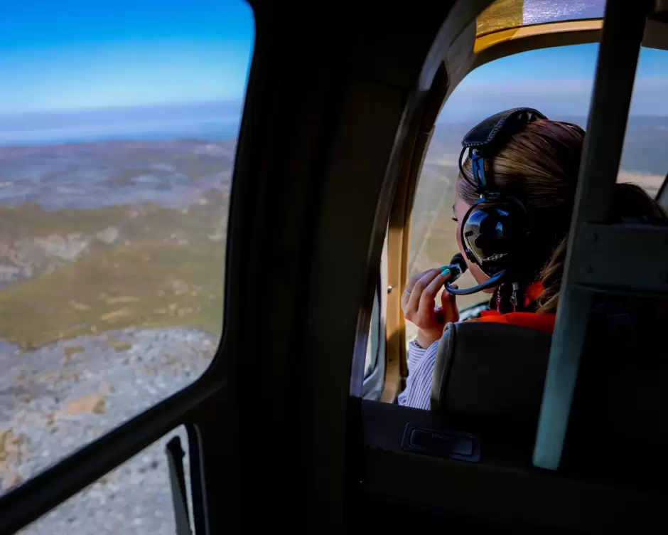 Supervisa gobernadora Marina del Pilar la zona del incendio Guadalajara 2 en Tecate