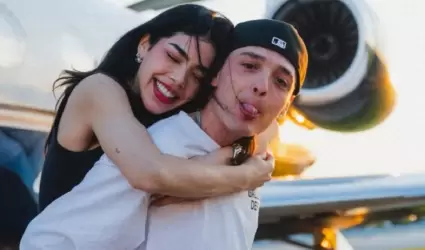 Kenia OS y Peso Pluma