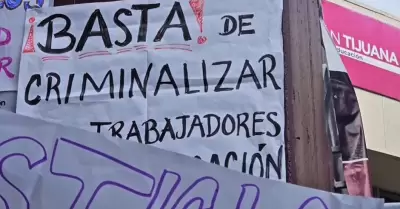 Manifestación maestros de BC