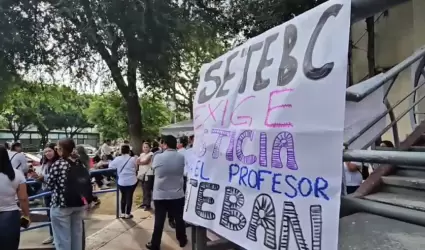 Manifestacin de maestros de BC