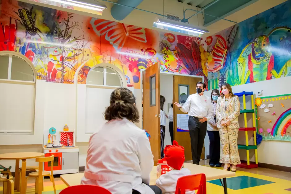 Garantiza gobernadora Marina del Pilar educación para niñas y niños hospitalizados