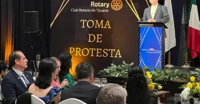Toma de protesta de Gilberto Gamiño como presidente del Club Rotario de Tijuana