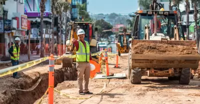 Obras de rehabilitacin de redes de agua potable y alcantarillado sanitario en l