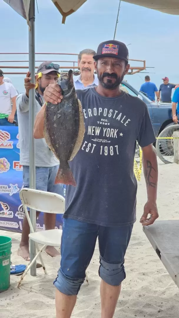 Torneo de pesca deportiva de playa en San Quintn