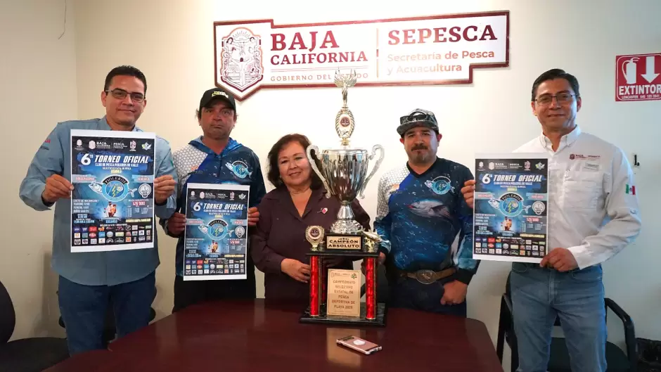 Torneo de pesca deportiva de playa en San Quintn