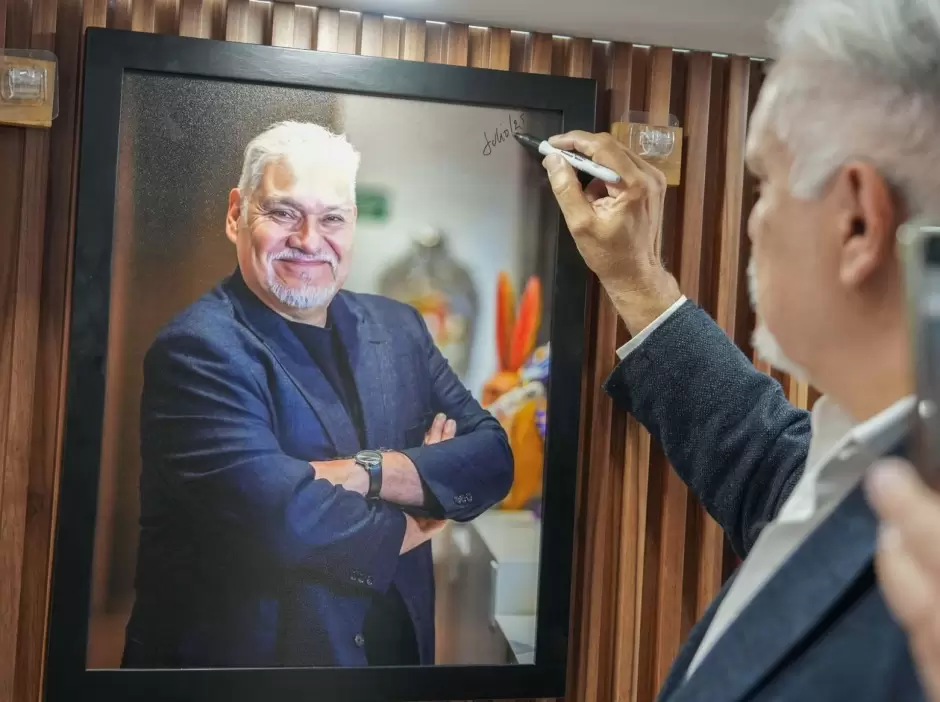 Realiza Canaco Tijuana encuentro y homenaje al primer actor internacional Joaquín Cosío