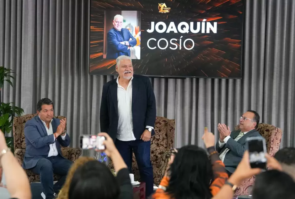 Realiza Canaco Tijuana encuentro y homenaje al primer actor internacional Joaquín Cosío