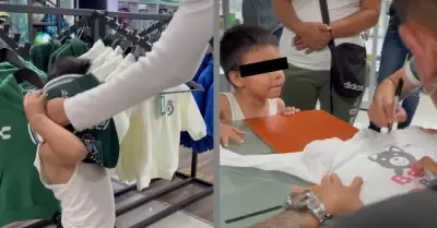Iván Moreno regala una jersey a un pequeño