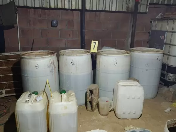 FGR asegura inmueble usado para fabricar y almacenar drogas