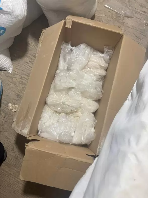 FGR asegura inmueble usado para fabricar y almacenar drogas