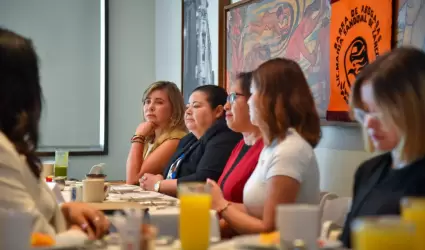 Barra de Abogadas "Mara Sandoval de Zarco"