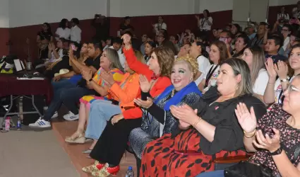 Espacio Diferente, Con el Corazn por Delante