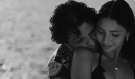 Christian Nodal y �ngela Aguilar