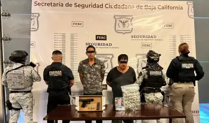 Detenidos con arma y dosis de drogas en Tijuana