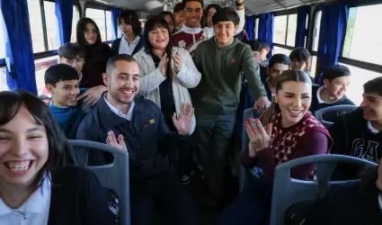 Comunder, transporte gratuito para estudiantes de preparatoria y universidad