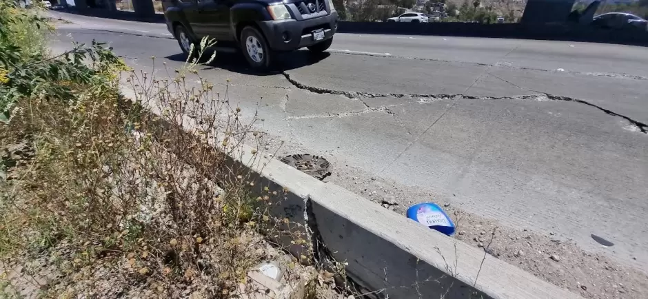 Detectan daos estructurales en carril de incorporacin del Libramiento Sur hacia la carretera Tijuana-Rosarito