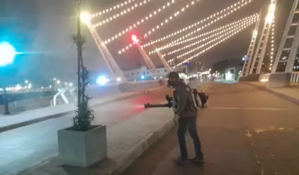 Fumigacin en primer cuadro de la ciudad