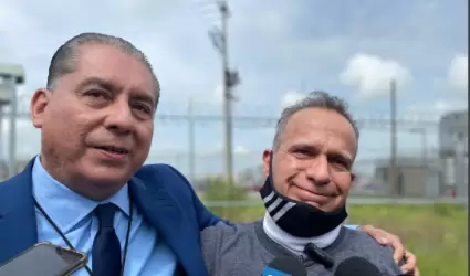 Israel Vallarta sale de prisin