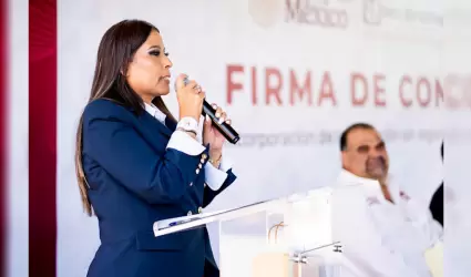 Claudia Agat�n Mu�iz