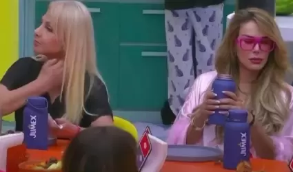 Olivia Collins y Ninel Conde.