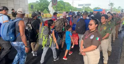 Caravana migrante saliendo de Tapachula