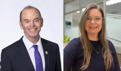 Dr. Lou Gilleran, director mdico, y Michael Kelley, gerente de operaciones de s