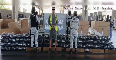 Cargamento de casi 1,900 kilos de droga