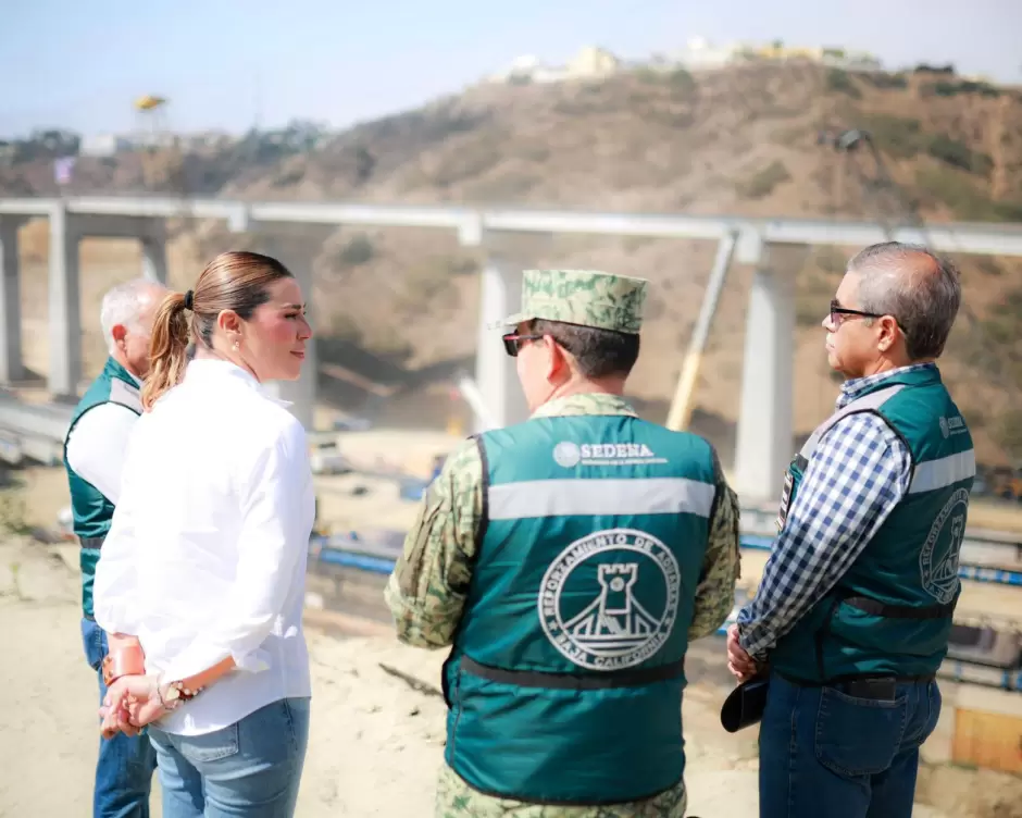 Traslado entre Aeropuerto con Playas de Tijuana tomar 12 minutos con Viaducto Elevado