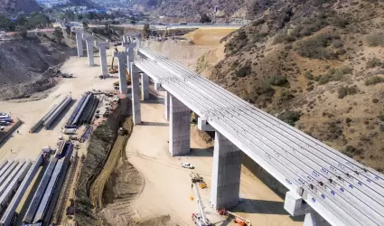 Traslado entre Aeropuerto con Playas de Tijuana tomar 12 minutos con Viaducto E