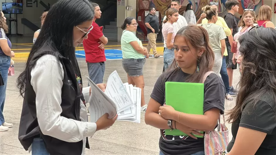 Campaa gratuita de doble nacionalidad.