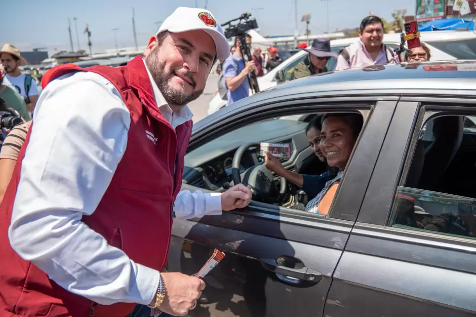 Presentación del billete de Lotería Nacional en honor a la comunidad migrante
