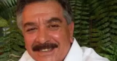 Atacan a balazos a funcionario