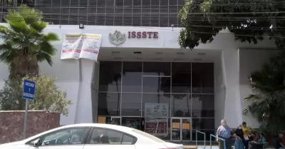 Paro de labores en el Issste de Tijuana