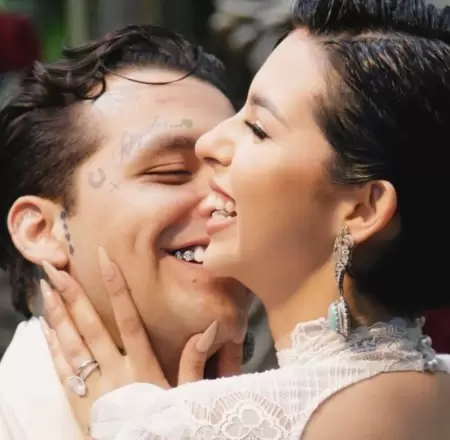 Christian Nodal y �ngela Aguilar