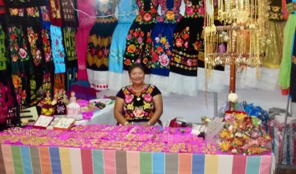 Expo-Venta Artesanal con Oaxaca como estado invitado