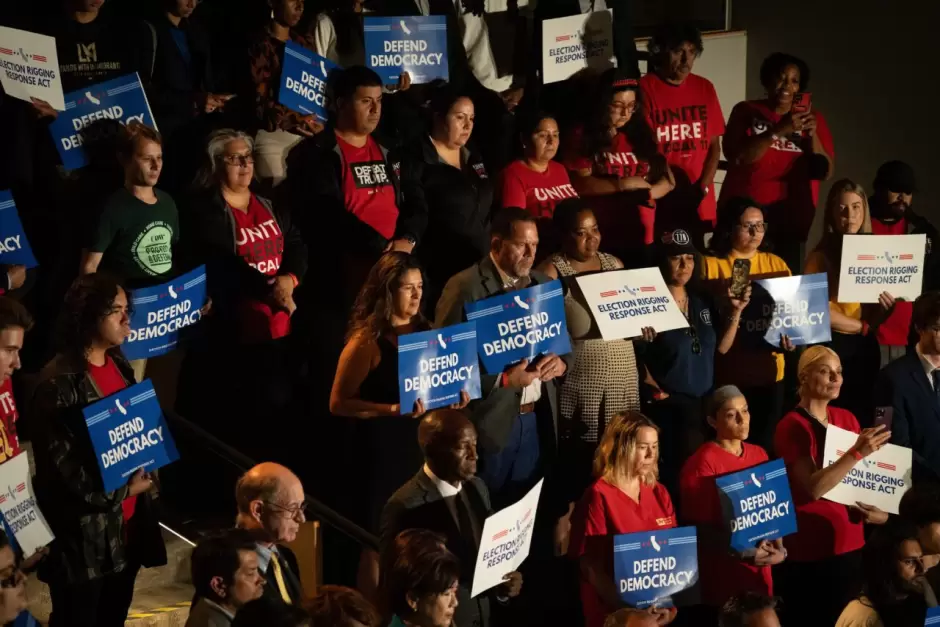 Gobernador Gavin Newsom