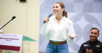 Anuncia gobernadora Marina del Pilar registro de becas "JOBEC"