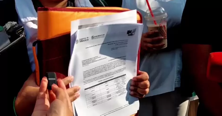 Mdicos y enfermeras del Hospital Materno Infantil