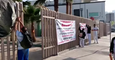 Mdicos y enfermeras del Hospital Materno Infantil