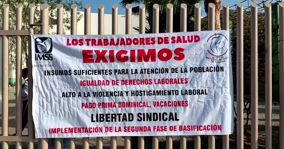 Mdicos y enfermeras del Hospital Materno Infantil